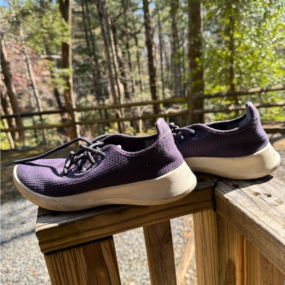 AllBirds tree runners in purple - Picture 6 of 9